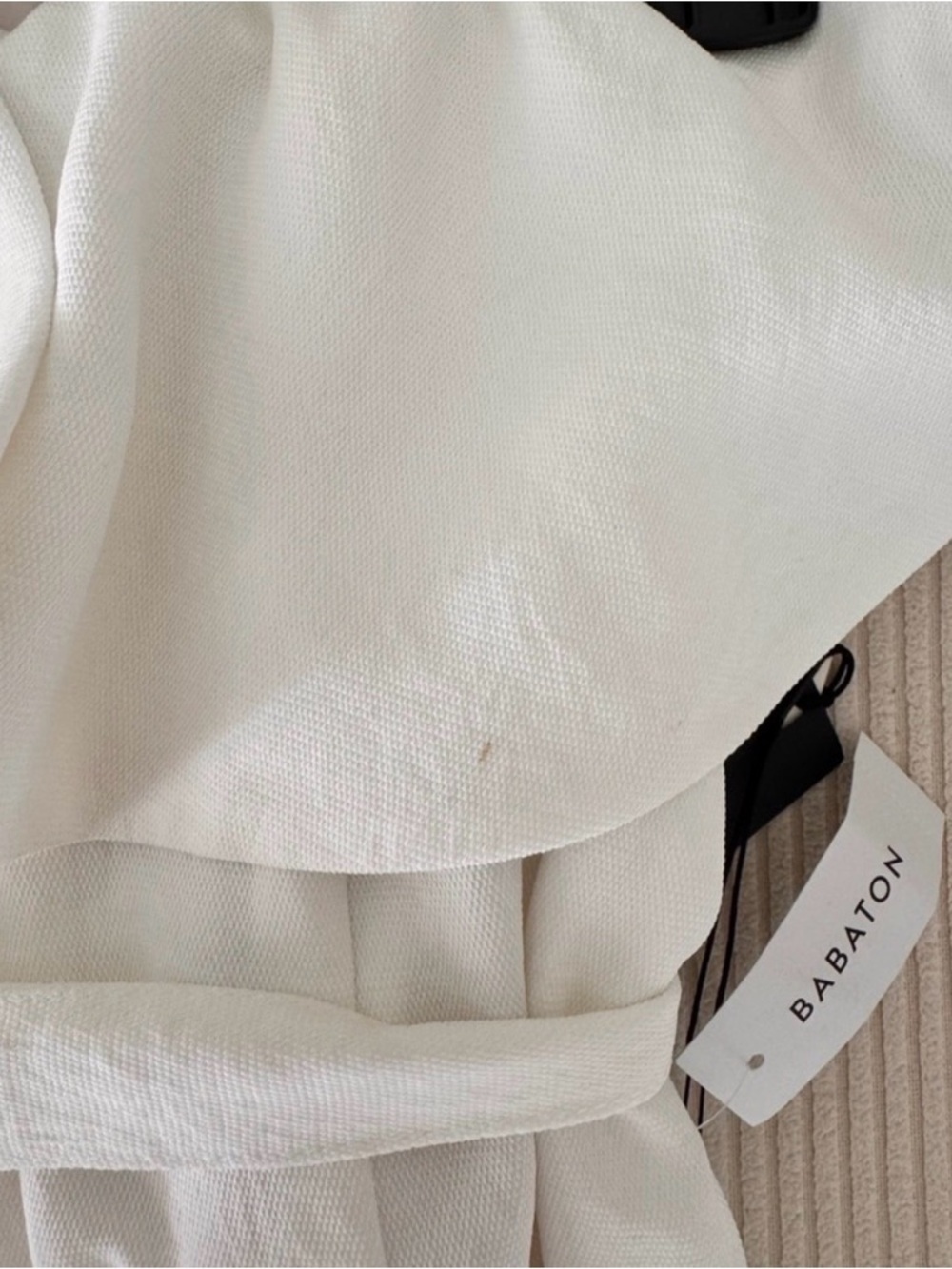 Aritzia Babaton White Off Shoulder Jumpsuit Wide Leg Size 0 NWT - Picture 10 of 10